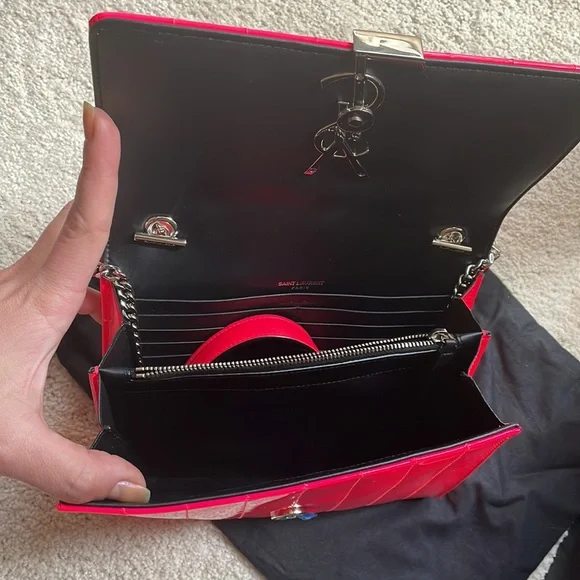 ❤️TRADED❤️YSL Saint Laurent HOT PINK patent LIKE NEW silver logo Vicky crossbody - Picture 12 of 15